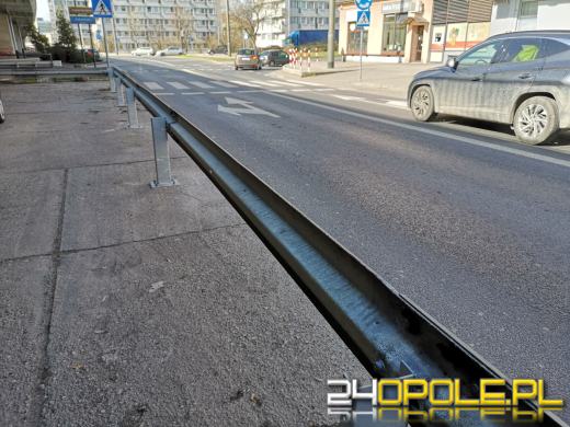 Koniec parkowania pod estakadą na rondzie. "Względy bezpieczeństwa"