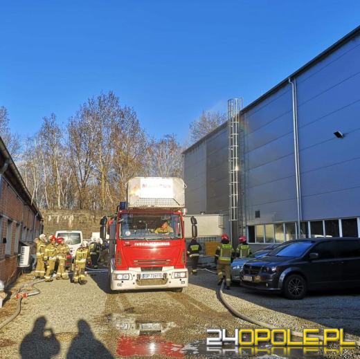 Pożar hali magazynowej w Blachowni 