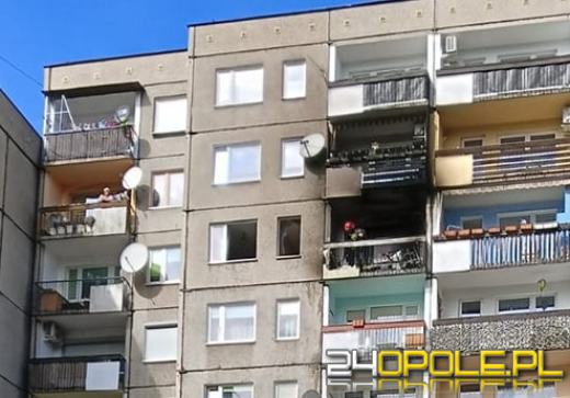 Pożar balkonu w bloku przy Zawiszaków w Opolu
