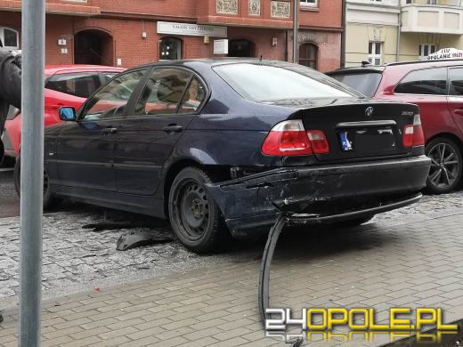 Kolizja dwóch BMW pod galerią Solaris