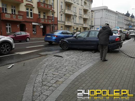 Kolizja dwóch BMW pod galerią Solaris
