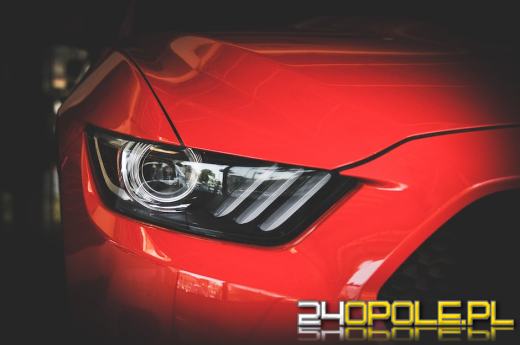 Jakie są rodzaje żarówek samochodowych i kiedy należy je wymieniać?