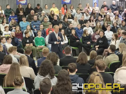 Donald Tusk w Opolu. Duża frekwencja w Studenckim Centrum Kultury