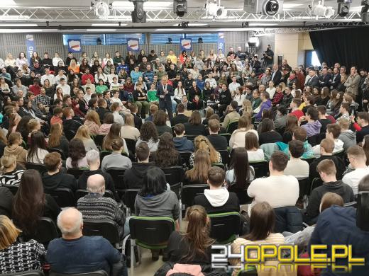 Donald Tusk w Opolu. Duża frekwencja w Studenckim Centrum Kultury