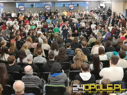 Donald Tusk w Opolu. Duża frekwencja w Studenckim Centrum Kultury