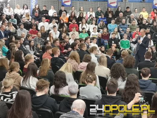 Donald Tusk w Opolu. Duża frekwencja w Studenckim Centrum Kultury