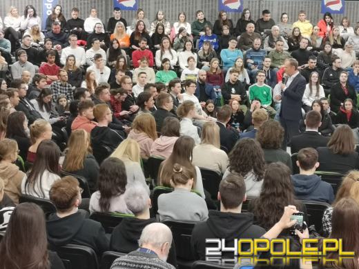 Donald Tusk w Opolu. Duża frekwencja w Studenckim Centrum Kultury