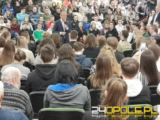 Donald Tusk w Opolu. Duża frekwencja w Studenckim Centrum Kultury
