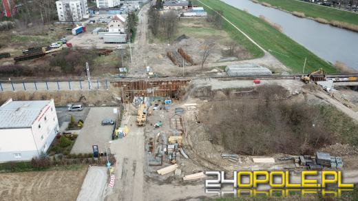 Trwa modernizacja ulicy Krapkowickiej. Prace potrwają jeszcze rok