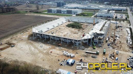 Stadion jeszcze urośnie, ale już widać jego podstawową bryłę