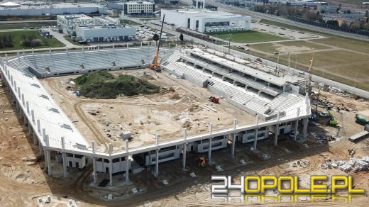 Stadion jeszcze urośnie, ale już widać jego podstawową bryłę