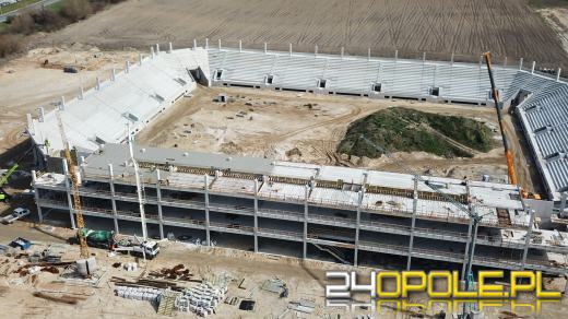 Stadion jeszcze urośnie, ale już widać jego podstawową bryłę