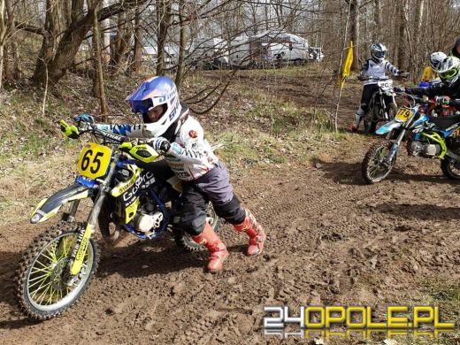 Motocykliści opolskiego HAWI Racing Team z sukcesami rozpoczęli sezon enduro