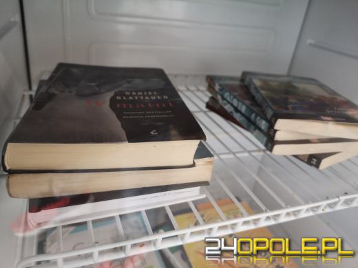 Lodówka czytelnicza stanęła w Centrum Przesiadkowym Opole Główne