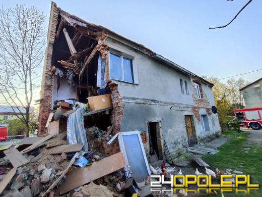 Zawaliła się ściana w budynku w Białej Nyskiej. Poszkodowanych 8 osób