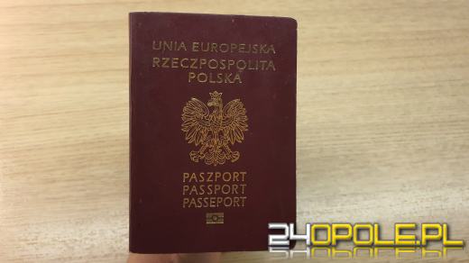 Nie masz paszportu? Lecąc z Warszawy wyrobisz paszport w kwadrans