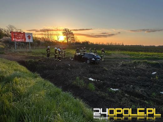 Dachowanie samochodu w Prószkowie