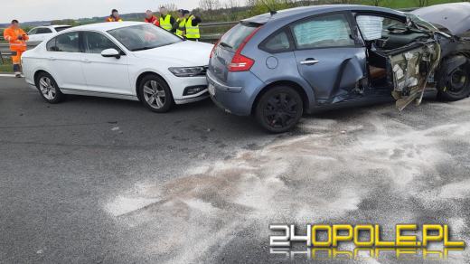 Kolizja 5 pojazdów na strzeleckim odcinku A4
