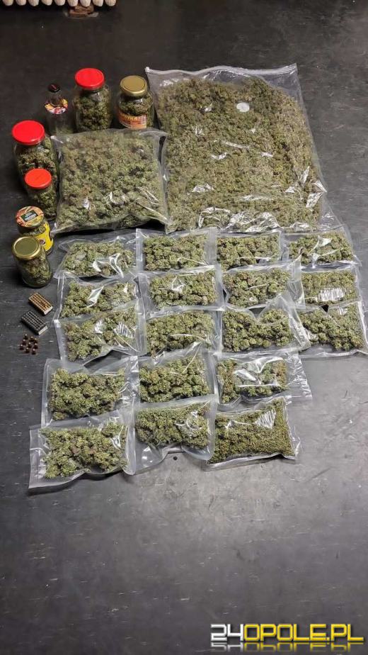 Wytwarzali i sprzedawali narkotyki oraz posiadali nielegalnie amunicję