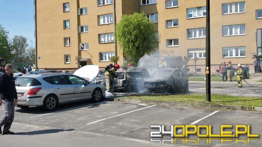 Trzy samochody osobowe spłonęły w Tułowicach
