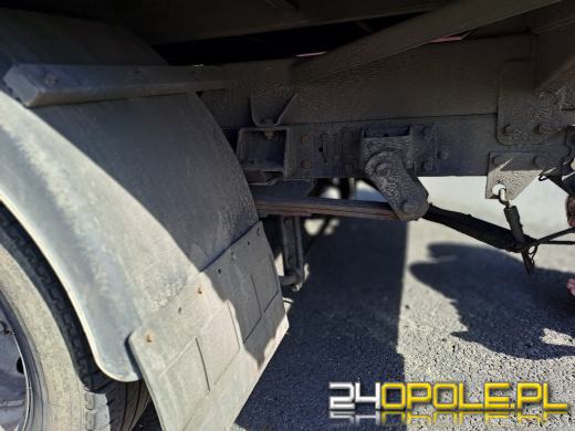 Przeładowany "bus" w fatalnym stanie technicznym