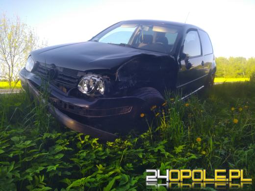 Zderzenie samochodu osobowego i motocykla w Błotnicy Strzeleckiej