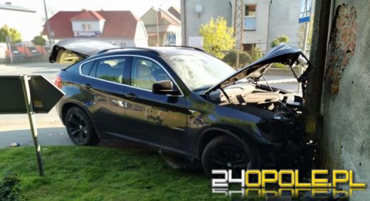 Rozbił kradziony samochód i sam zgłosił się na policję