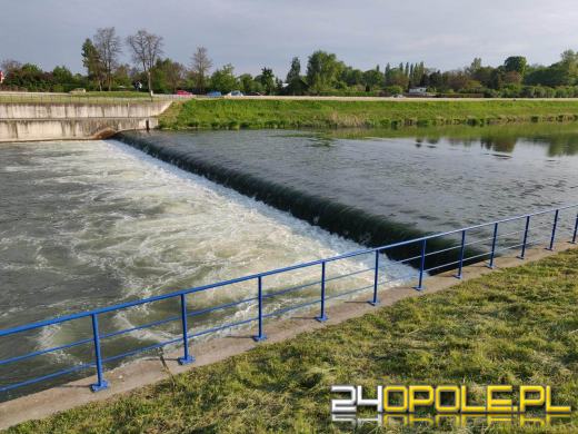 Ponton z pasażerami przewrócił się na Nysie Kłodzkiej 