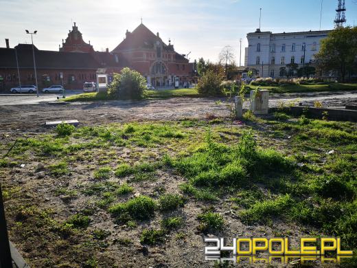Plac przed Dworcem Głównym PKP zyska patronkę. Zdecydują opolanie