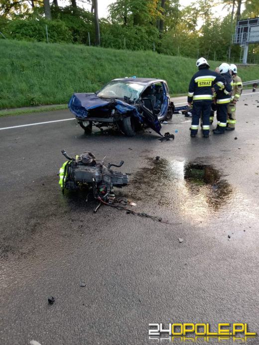 Zderzenie samochodu osobowego z ciężarowym na opolskim odcinku A4