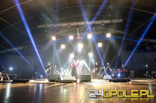 Opolanie świetnie bawili się w amfiteatrze na koncercie "Obywatele Republiki"