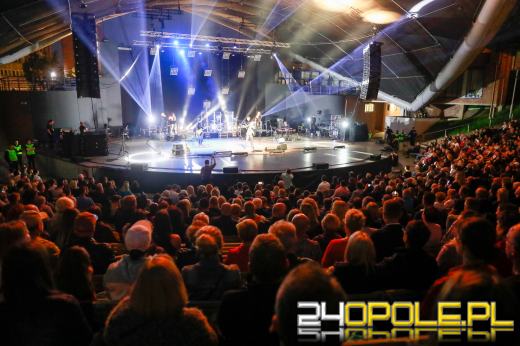 Opolanie świetnie bawili się w amfiteatrze na koncercie "Obywatele Republiki"