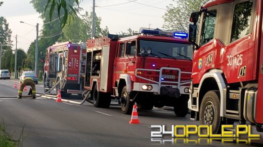 Pożar pustostanu w gminie Ozimek. W akcji sześć zastępów straży