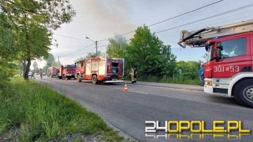 Pożar pustostanu w gminie Ozimek. W akcji sześć zastępów straży