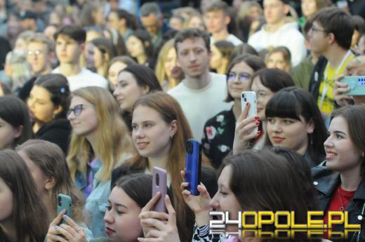 Studenci i nie tylko świetnie bawią się na piastonaliowych koncertach