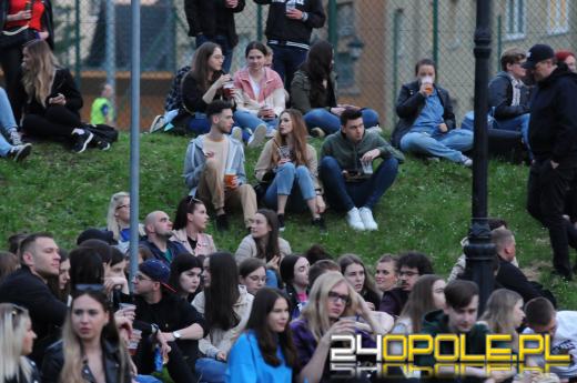 Studenci i nie tylko świetnie bawią się na piastonaliowych koncertach