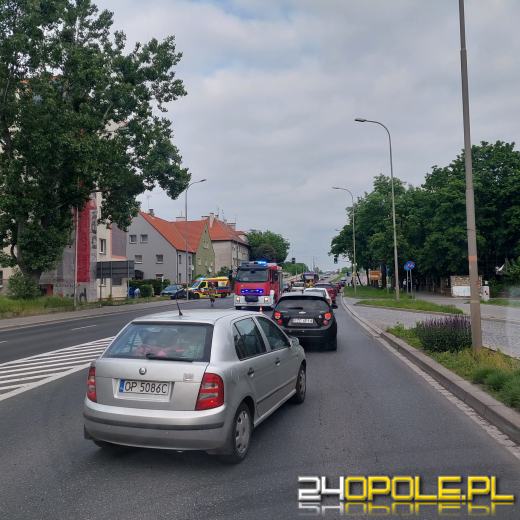 Wypadek na Ozimskiej. Matka i 15-miesięczne dziecko w szpitalu