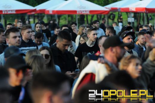 Politechnika Opolska rozpoczęła swoją część Piastonaliów. Tłumy na błoniach!