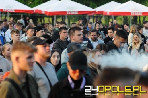 Politechnika Opolska rozpoczęła swoją część Piastonaliów. Tłumy na błoniach!