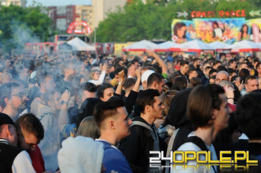 Politechnika Opolska rozpoczęła swoją część Piastonaliów. Tłumy na błoniach!