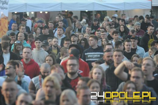 Politechnika Opolska rozpoczęła swoją część Piastonaliów. Tłumy na błoniach!