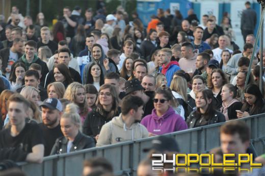 Politechnika Opolska rozpoczęła swoją część Piastonaliów. Tłumy na błoniach!