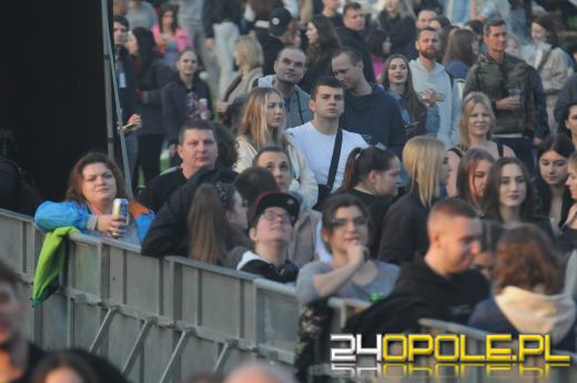 Politechnika Opolska rozpoczęła swoją część Piastonaliów. Tłumy na błoniach!