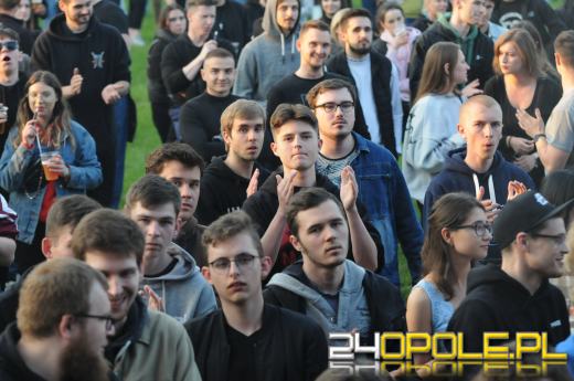 Politechnika Opolska rozpoczęła swoją część Piastonaliów. Tłumy na błoniach!