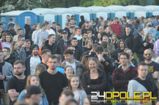 Politechnika Opolska rozpoczęła swoją część Piastonaliów. Tłumy na błoniach!