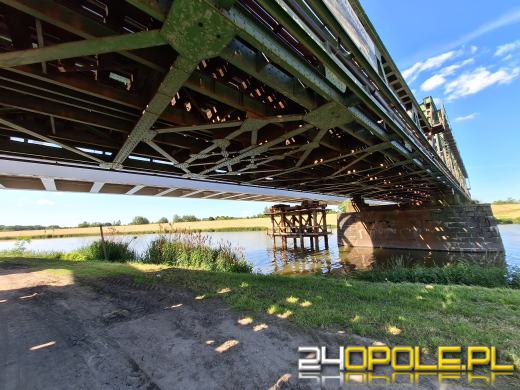 Ponad stuletni most kolejowy w Opolu zostanie w części zachowany