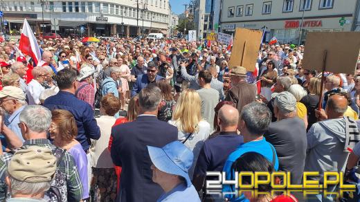 W proteście przeciwko polityce rządu wzięło udział kilkaset osób