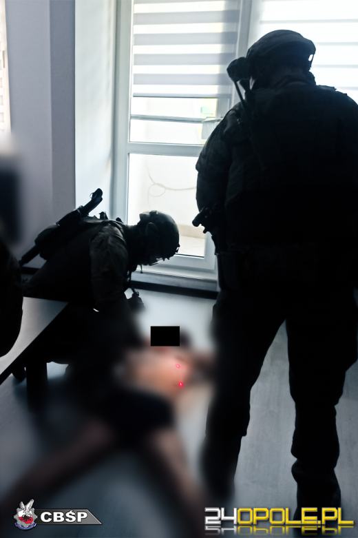 Gang narkotykowy powiązany z pseudokibicami rozbity na Opolszczyźnie