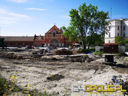 Znamy patronkę Placu Dworcowego. Podliczono głosy opolan