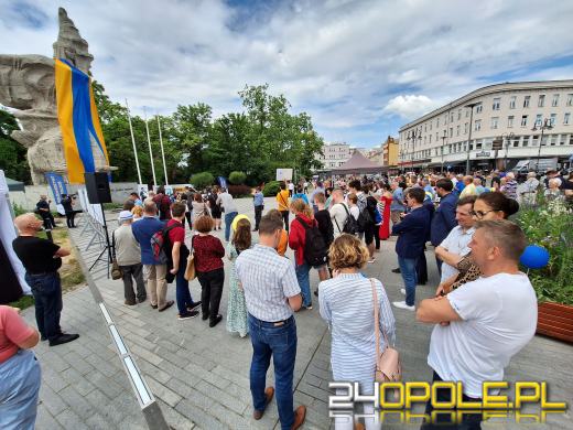 Brońmy swego, opolskiego! Mija 25 lat od utworzenia łańcucha nadziei